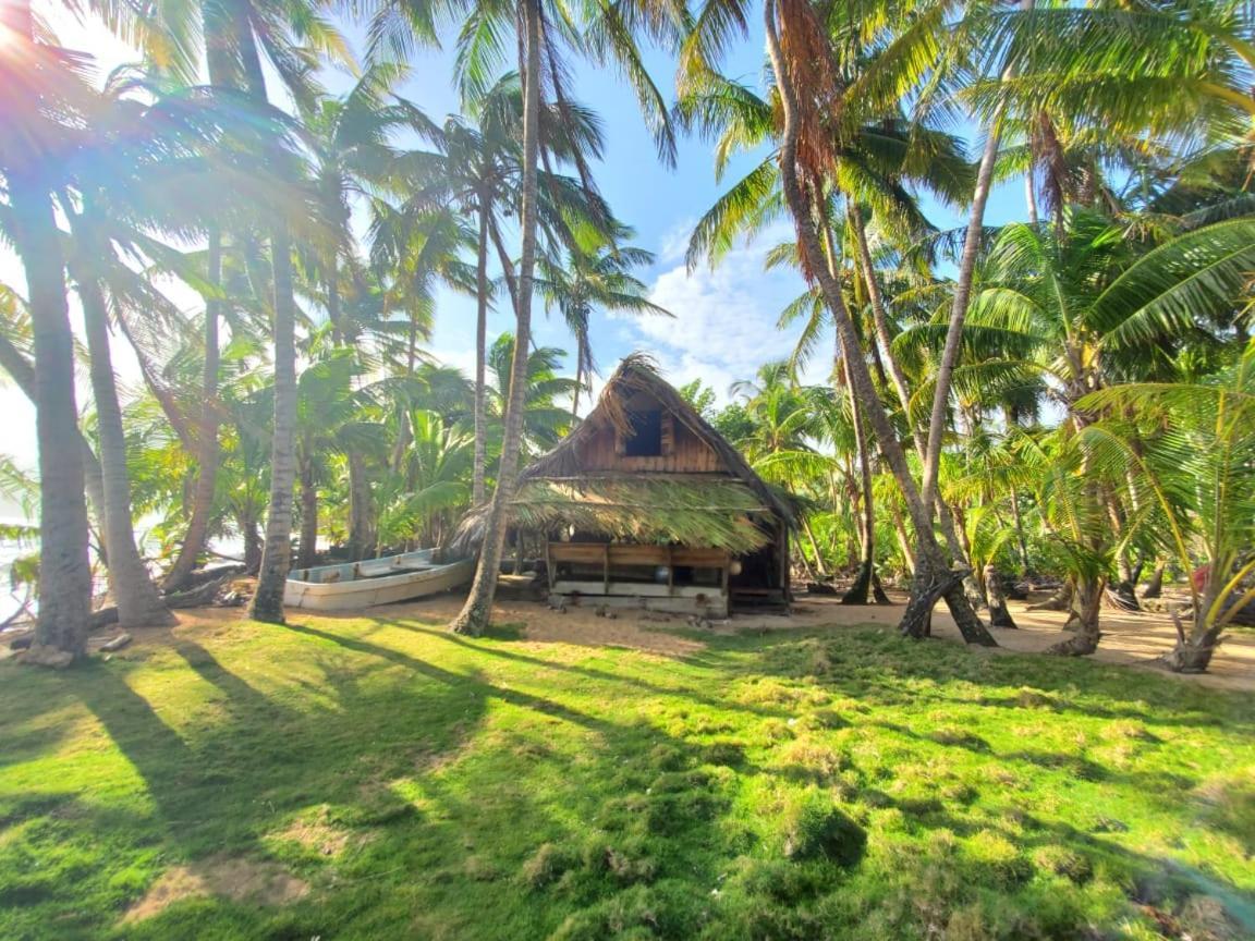 Derek'S Place Eco-Lodge Little Corn Island Exteriér fotografie